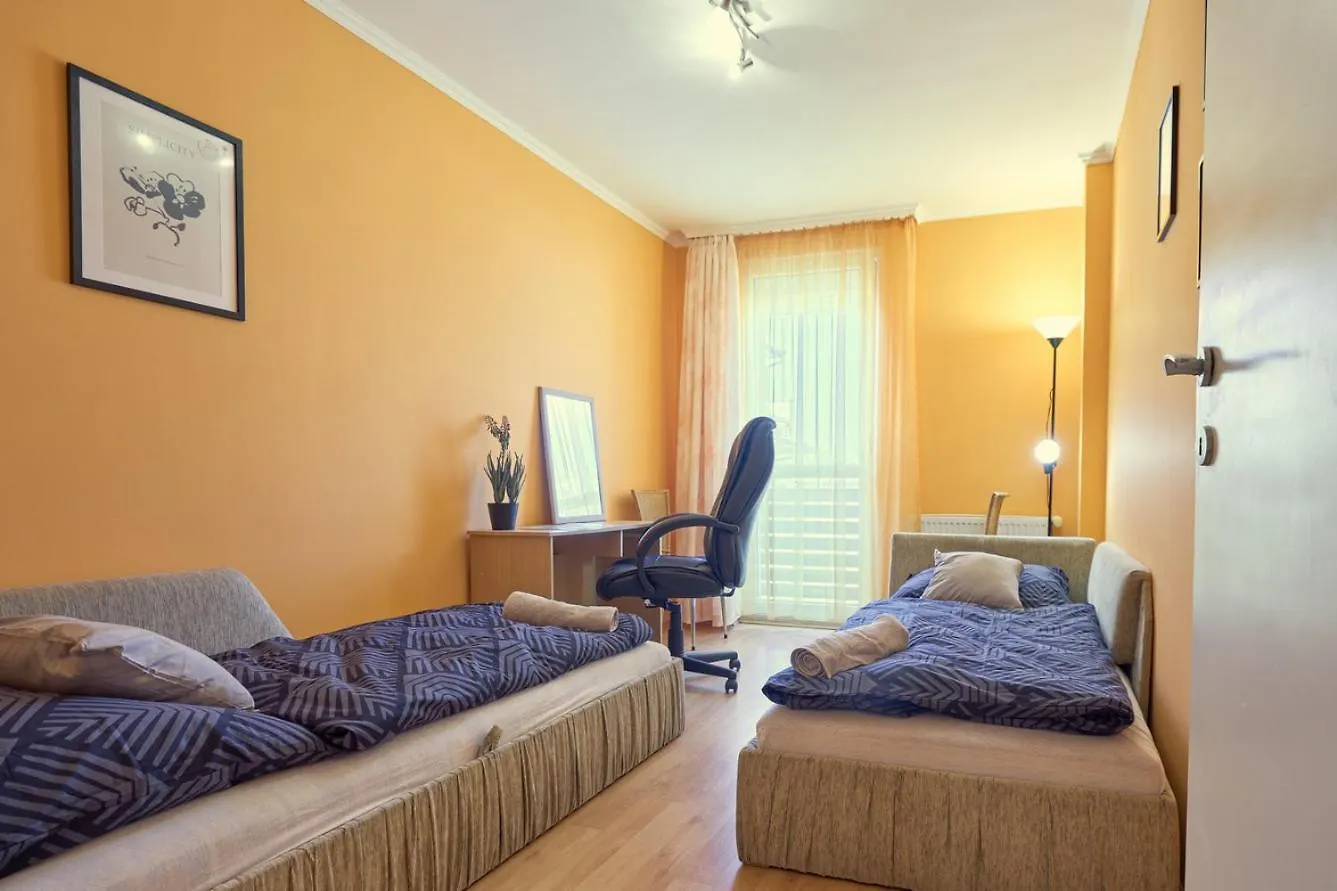 Apartament Rainbow Apartman Virag Utca Debreţin