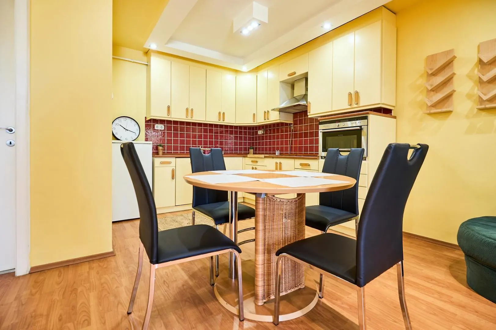Rainbow Apartman Virag Utca Debreţin Apartament